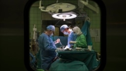 Szívtranszplantációs műtétet végeznek Budapesten 2018. március 3-án