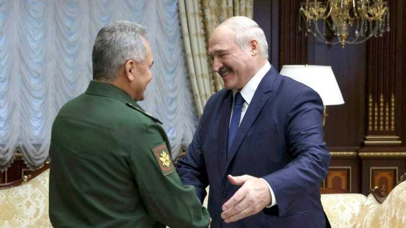 Lukašenko izjavio da je od Putina tražio da Belorusiju snabde oružjem