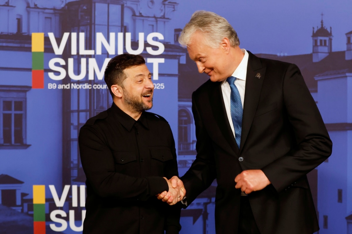Литва готова надавати миротворчі війська для можливої місії в Україні – Науседа