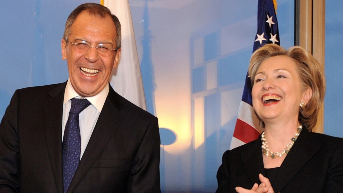 After Meeting Russian Foreign Minister, Clinton Hails Fresh Start