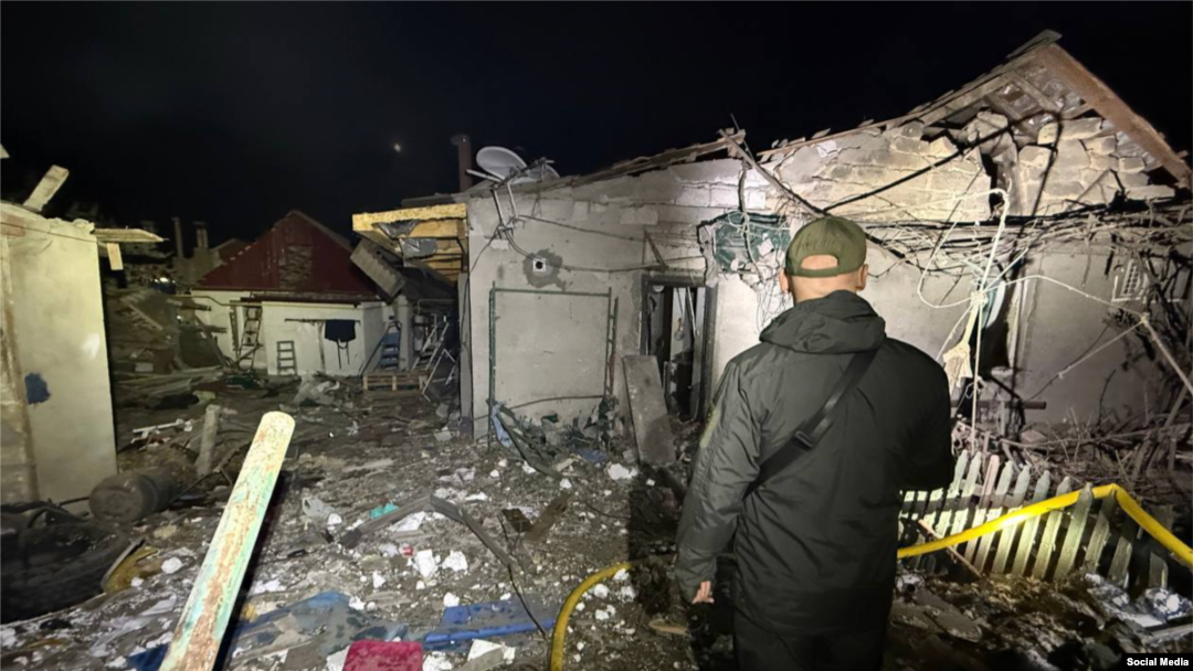Одессага жасалган чабуулдан бир катар турак жайлар талкаланды. 22-апрель, 2025-жыл. Украина.