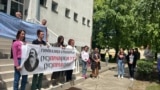 Skup podrške profesorkama srbobranske Gimnazije koje su dobile otkaz zbog obustave nastave, 29. maja 2025. 