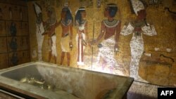 Sarkofag Tutankamona u grobnici