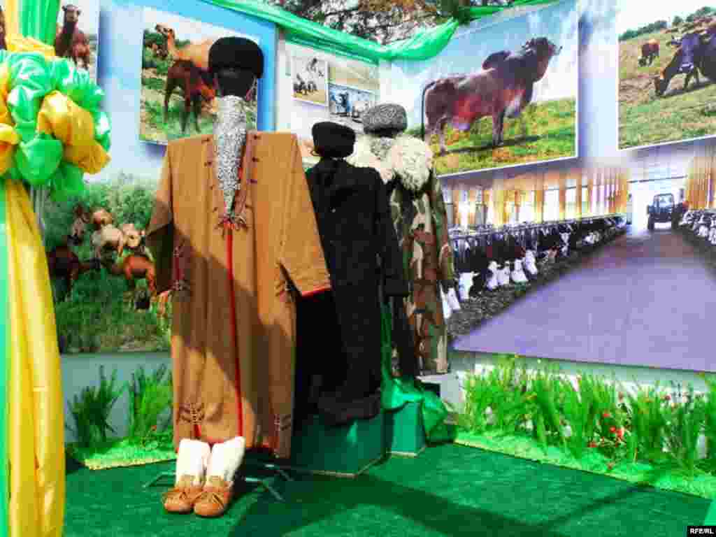 Oba öndurjelerinyň goýun dersinden eksponaty