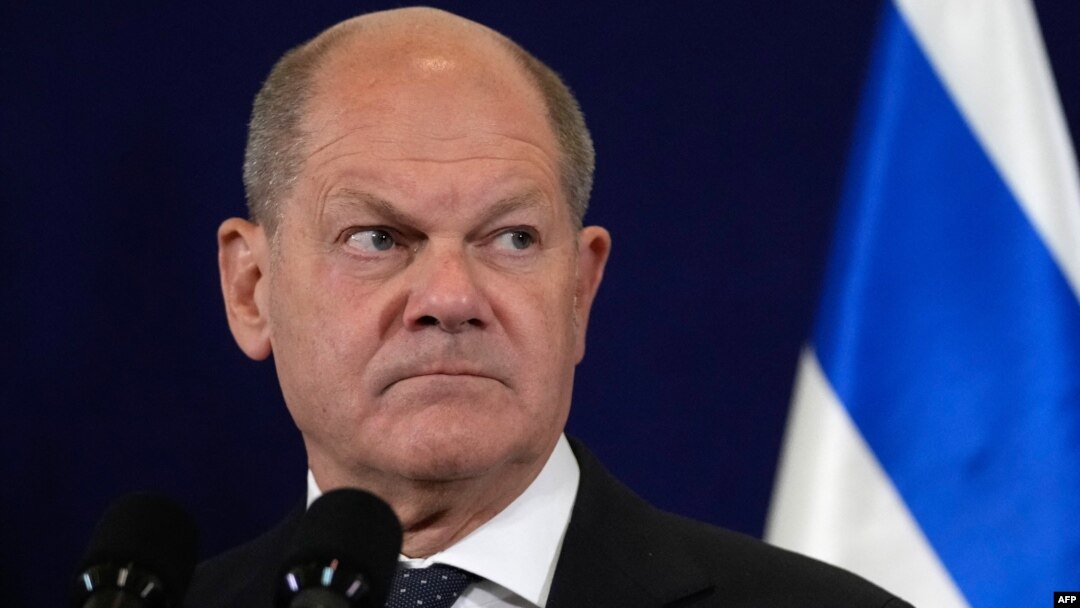 За його словами, члени ЄС мають визначитись, який конкретний внесок зроблять для підтримки України цього року, до 1 лютого, коли заплановане засідання Європейської ради