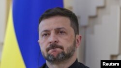 ვოლოდიმირ ზელენსკი პრესკონფერენციაზე უკრაინის საელჩოში, ანკარაში