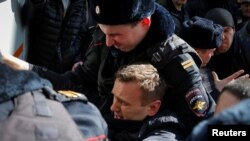 Затримання Олексія Навального в ході антикорупційного мітингу в Москві, 26 березня 2017 року 