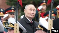 Владимир Путин на параде 9 мая в Москве, 2026 г. Иллюстративная фотография