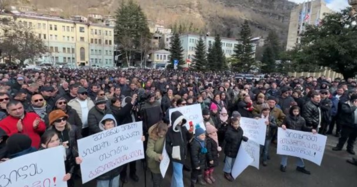 ხუთმა მაღაროელმა დაიწყო შიმშილობა
