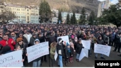 ფოტო არქივიდან: მაღაროელების აქცია
