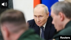 Владимир Путин на встрече с военными 