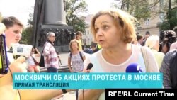 "Men bu ýere Moskwada hiç bir seçginiň ýokdugy üçin geldim" diýip, protestçi aýal aýtdy. 