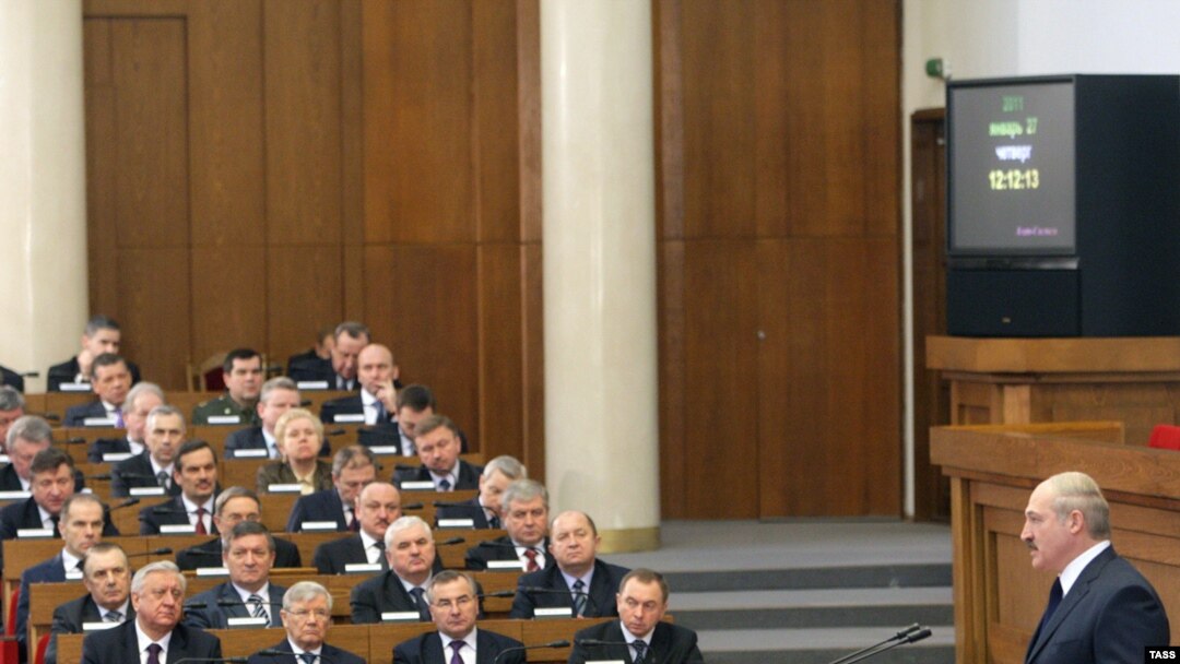 Белорусские власти в очередной раз продемонстрировали высококлассный внешнеполитический футбол