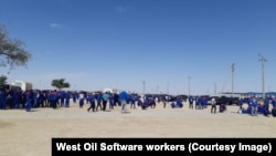 Жетісайдағы "West Oil Software" компаниясының жұмысшылары ереуілге шыққан сәт. 23 тамыз 2021 жыл.