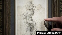 Egy elfelejtett dobozból került el a 15 millió euróra becsült Leonardo-rajz