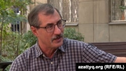 Евгений Жовтис