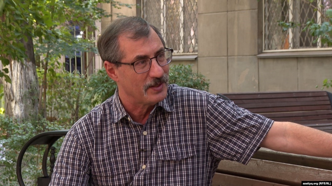 Дженнет МакКурдимен жыныстық қатынасты қараңыз