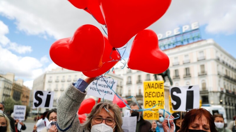 В Испании одобрили закон об эвтаназии
