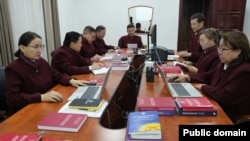 Конституциялык соттун мүчөлөрү