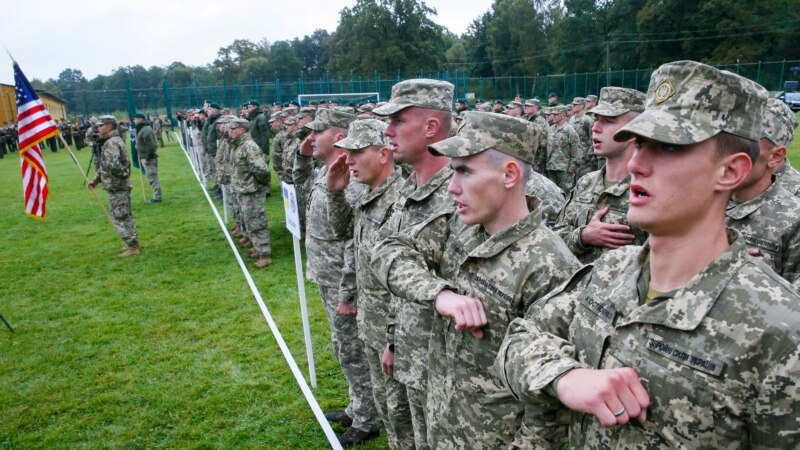 В России и Украине одновременно проводятся крупные военные учения