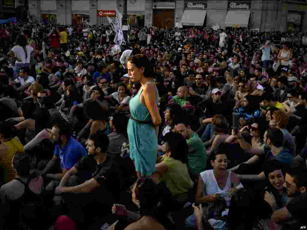 Demonstrators gather in Madrid on May 29 to protest mainstream political parties, high unemployment and welfare cuts.Photo by Pedro Armestre for AFP