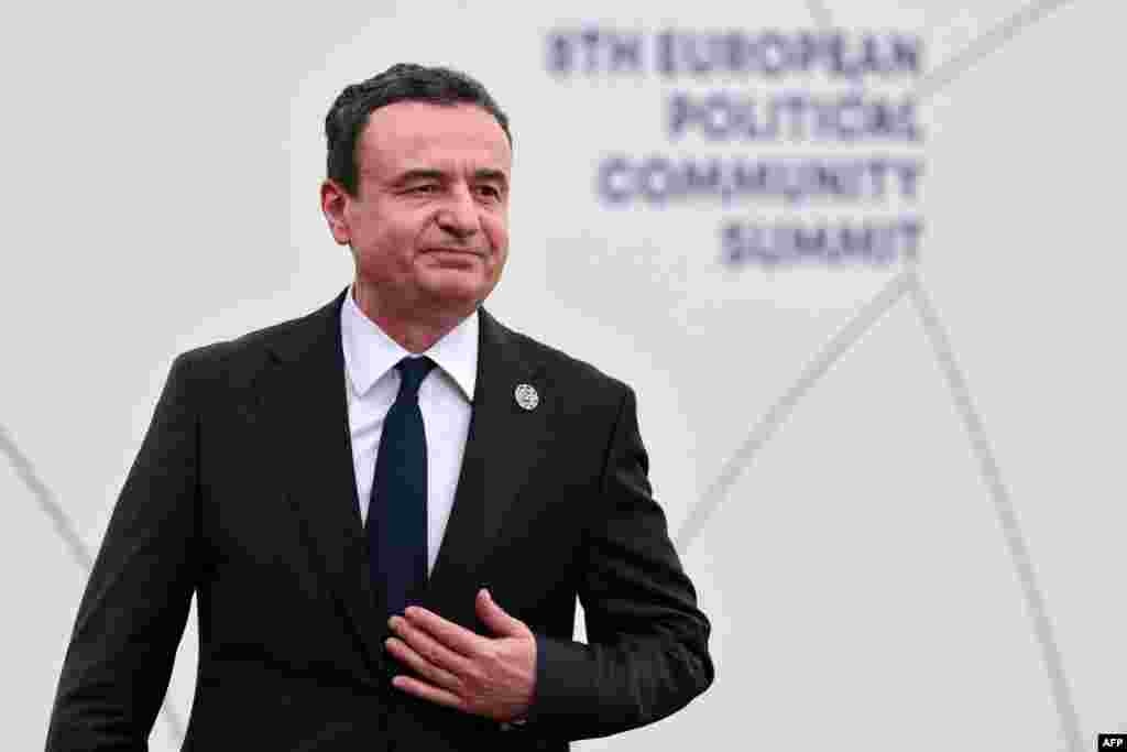 Kryeministri në detyrë i Kosovës, Albin Kurti, mbërrin në samitin e 4 majit në Jerevan.