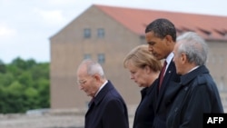 Angela Merkel, Barack Obama, Elie Wiesel i Bertrand Herz