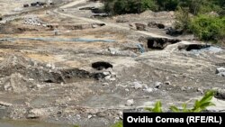 Salina Praid a fost inundată de apa din pârâul Corund. 