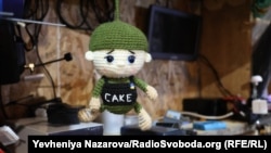 Іграшка-оберіг у майстерні «Bulava»