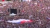 Aproape 250 de mii de oameni au protestat la Praga, cerând demisia premierului Babis