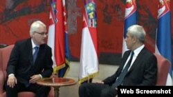 Presidenti Kroacisë, Ivo Josipoviq, dhe ai i Serbisë, Boris Tadiq, Beograd 18 korrik 2010 