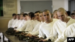 The Russian military plans to call up more than 150,000 recruits this year. (file photo)