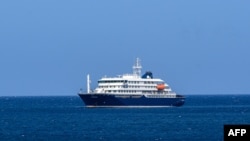 Судно Mv Hondius поблизу узбережжя Кабо-Верде