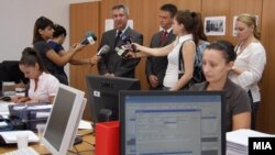 Новинари со министерот за земјоделство Љупчо Димовски 