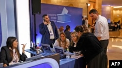 Співробітники ізраїльського Центрвиборчкому в день виборів, Єрусалим, 27 жовтня 2026 року