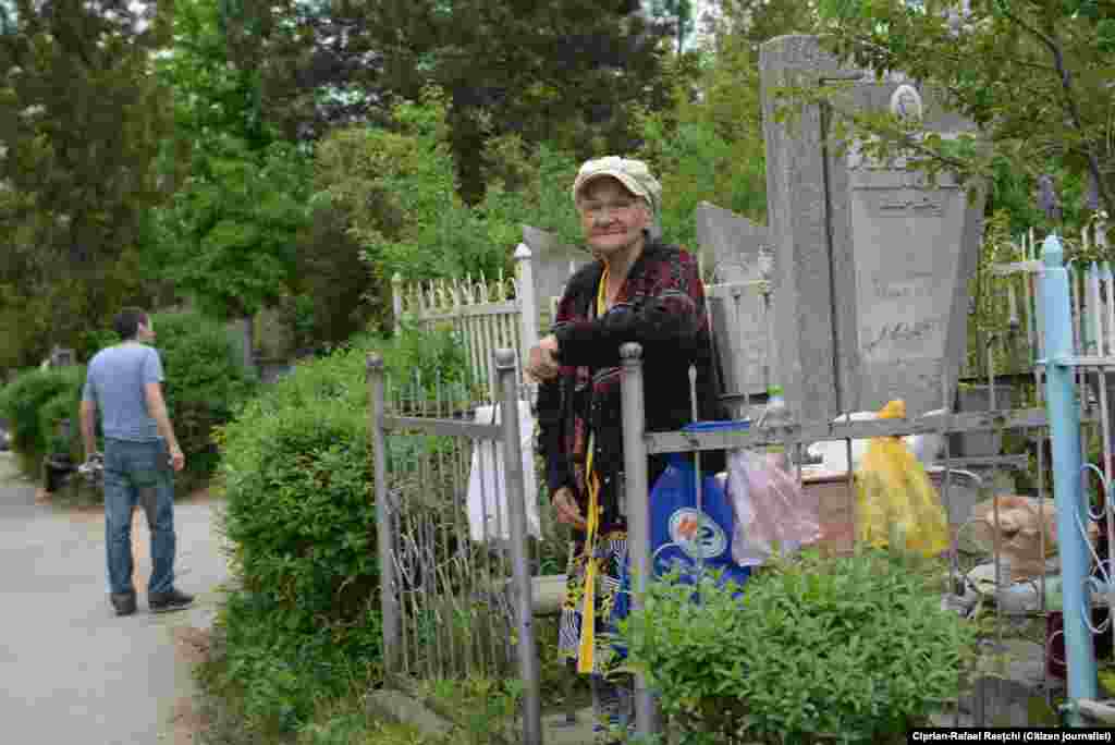 5. În timp ce unii au venit cu familia, alții au fost singuri (Foto: Ciprian-Rafael Raețchi)