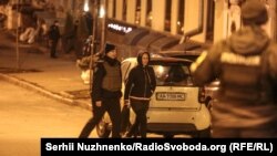 У Києві на вулицях Івана-Франка, В'ячеслава Липинського проводили слідчий експеримент у справі вбивства журналіста Павла Шеремета з участю підозрюваної лікарки й волонтерки Юлії Кузьменко, 2 січня 2020 