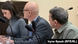 Розмір застави депутат не уточнив. Його адвокати сказали, що подаватимуть апеляцію