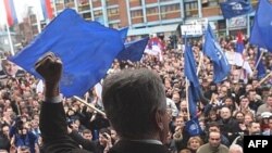 Tomislav Nikolić na predizbornom skupu u Kosovskoj Mitrovici, 16. januar 2008