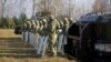 Potrivit unui reportaj Times, soldații ucrainieni care apără frontierele țării sunt siguri că izbucnirea conflictului este iminentă. Șeful spionajului de la Kiev afirma săptămâna trecută că Rusia plănuiește să atace Ucraina la finele lui ianuarie sau februarie 2022. 