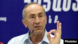რობერტ ქოჩარიანი