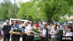 Kosovska Mitrovica: protest zbog posete potpredsednika SAD Džozefa Bajdena, 21. maj 2009.