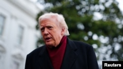 Трамп пояснив це рішення тим, що «люди, які керували авторучкою, робили це незаконно»