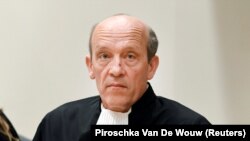 Будевейн ван Эйк, адвокат россиянина Олега Пулатова, которого вместе с тремя другими подозреваемыми заочно судят на процессе в Нидерландах по делу о сбивании малайзийского авиалайнера рейса МН17