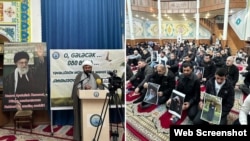 „ქადაგებისას განხილულ იქნა საკითხები, როგორიცაა უზენაესი ლიდერის აღიარება, მორჩილება და დაცვა“, - წერს იმამ ალის ფონდი.