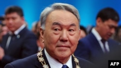 Қазақстан президенті Нұрсұлтан Назарбаев өзін ұлықтау салтанаты кезінде. Астана, 29 сәуір 2015 жыл.