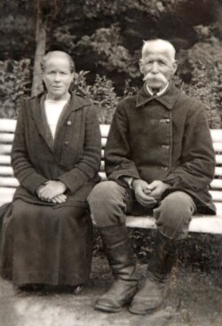 Jozefa and Konstanty Bujdo in 1935