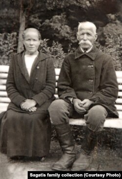 Юзефа и Константин Буйдо в 1935 году.