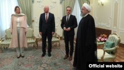 دیدار هایکو ماس (نفر دوم از راست)، وزیر خارجه و میشائیل کلور-برشتولد سفیر آلمان در تهران با حسن روحانی
