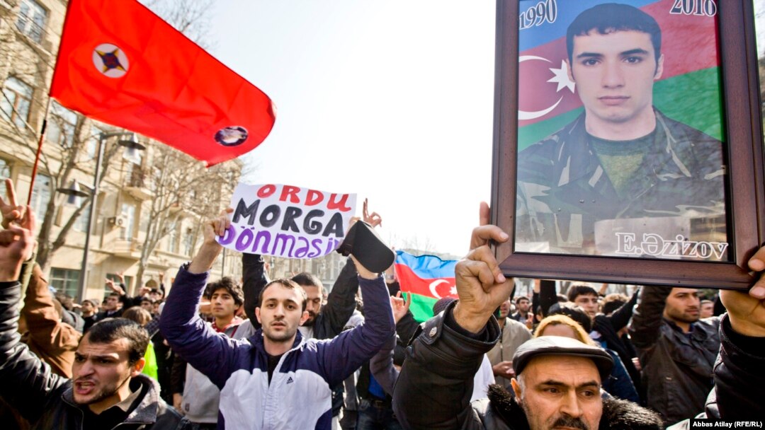 Акция «Нет – солдатским смертям!». Баку, 10 марта 2013